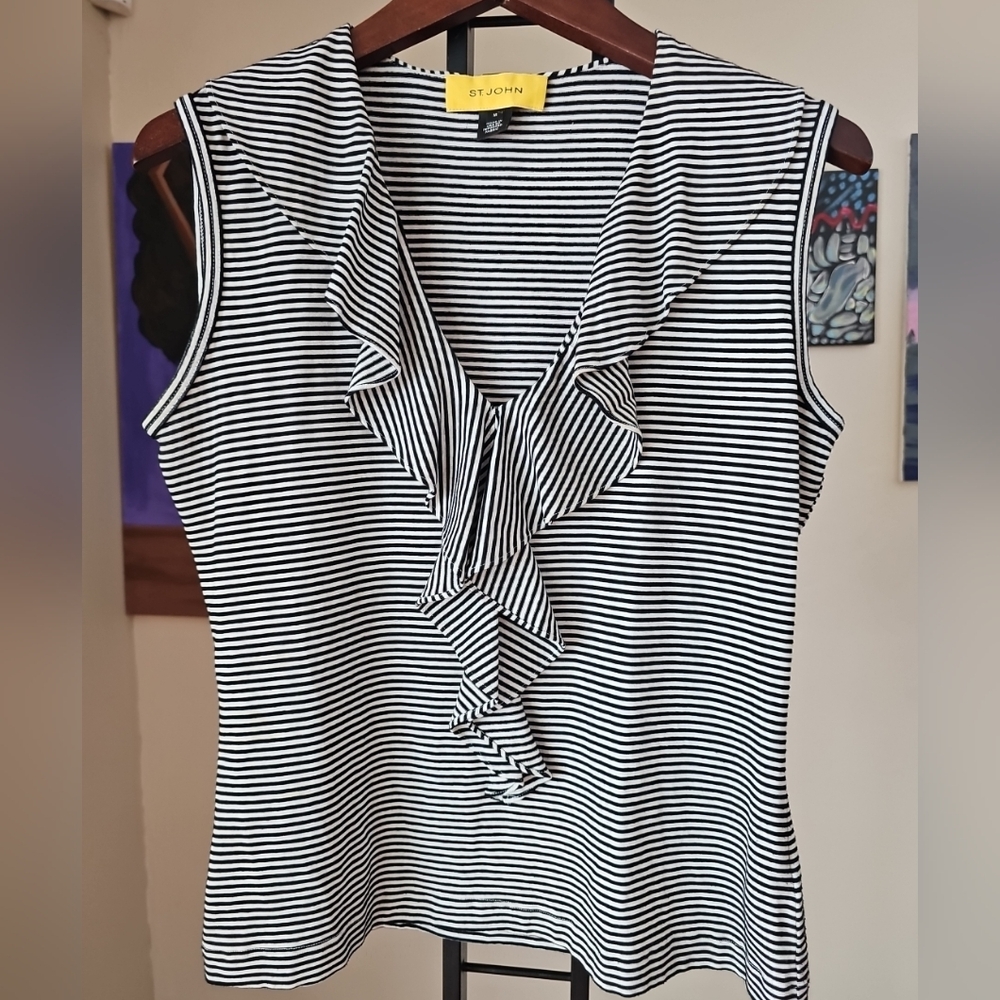 ST JOHN Women's Ruffle V Neck Sleeveless Striped Black White Stretch Top Size M - Picture 3 of 10